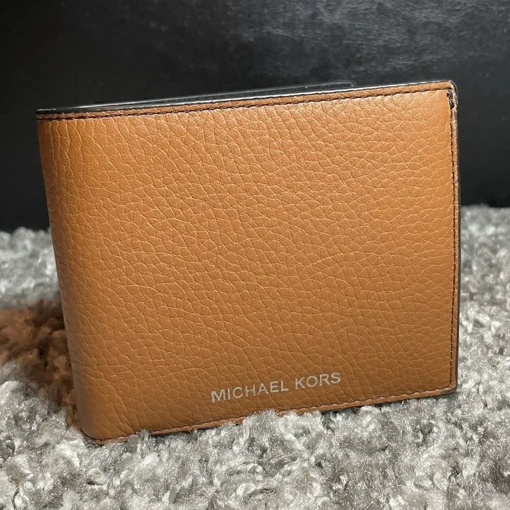 NWT Michael Kors Mens Pebbled Leather Billfold Wallet